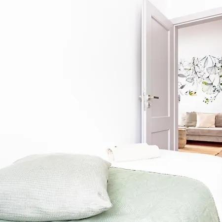 Aparthotel Sea Colors *